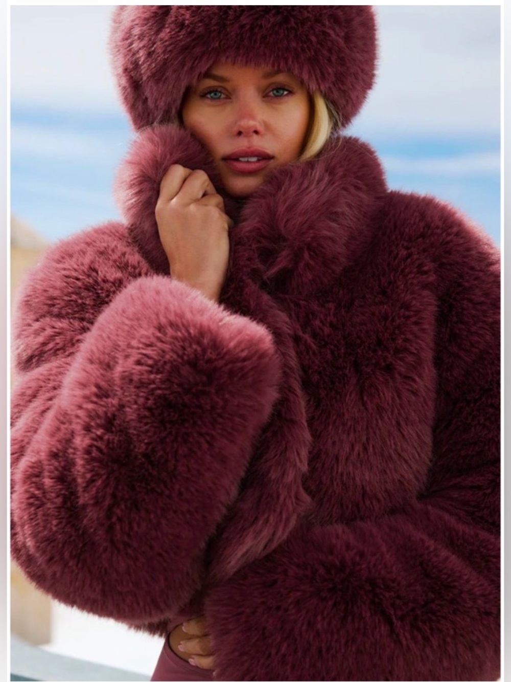 RARE! NWT ALO Yoga Opulent Faux Fur Cropped Jacket Coat S in Burgundy Truffle